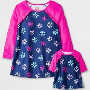 Dolly and Me Pajamas Nightgown Size 2T winter‎ snowflakes Christmas